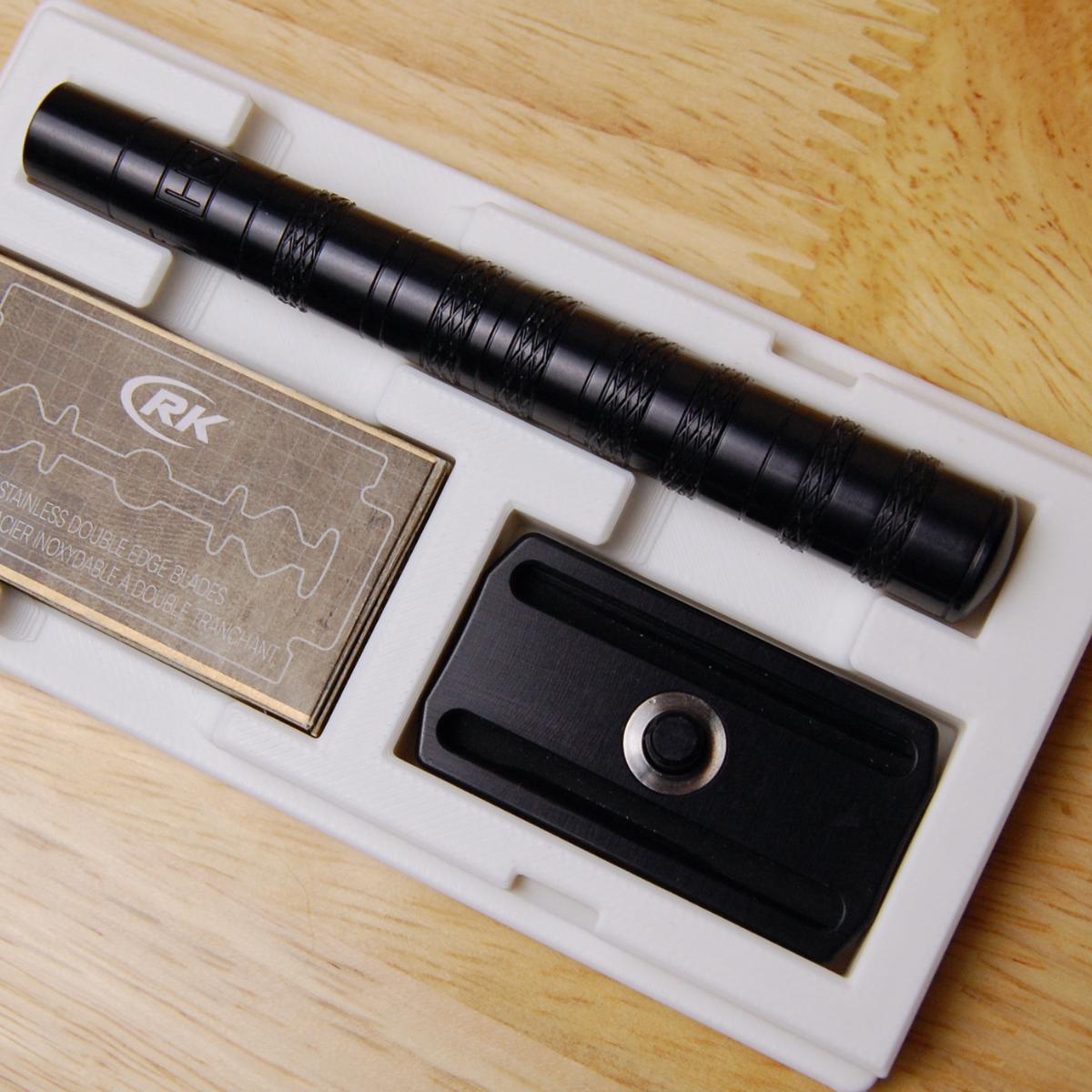 Rugged yet refined, engineered to keep your razor safe & sharp.
Close up of Henson Razor store in the case.