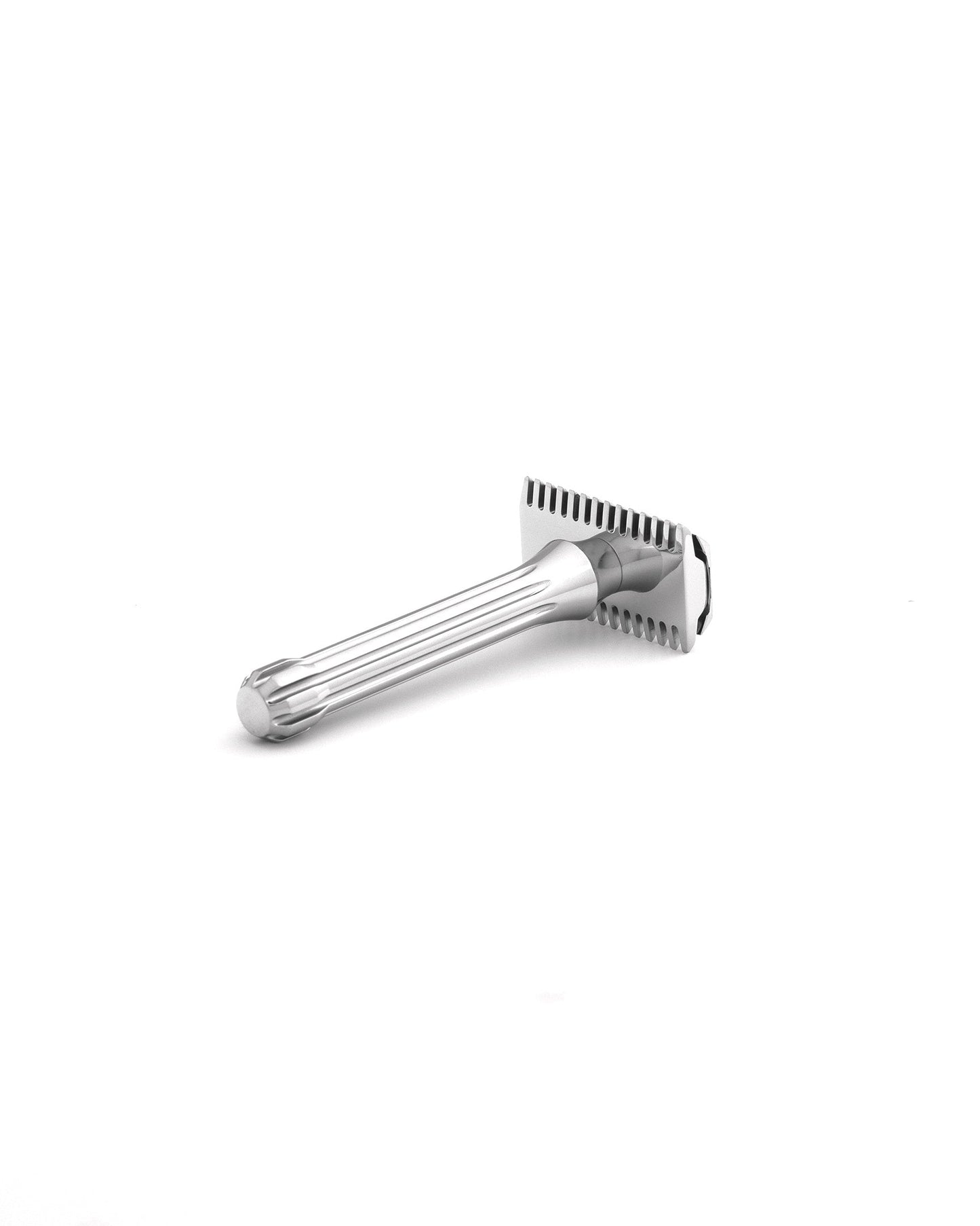 Blackbird double-edge safety razor in polished stainless steel with ribbed handle and open-comb base plate